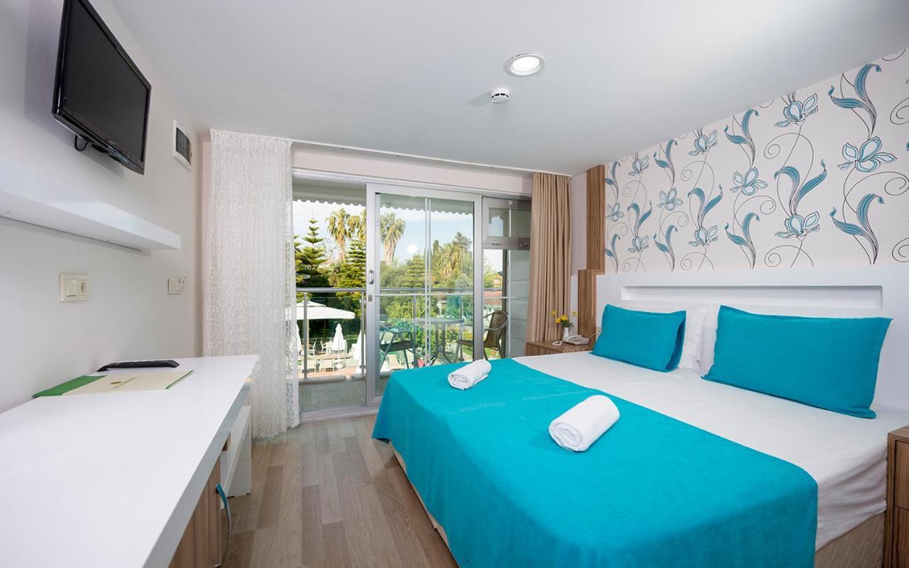 Clover Magic Altinkum Park Hotel 3*