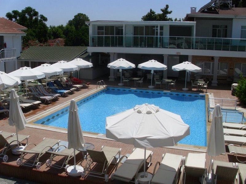 Hotel Clover Magic Altinkum Park 3*